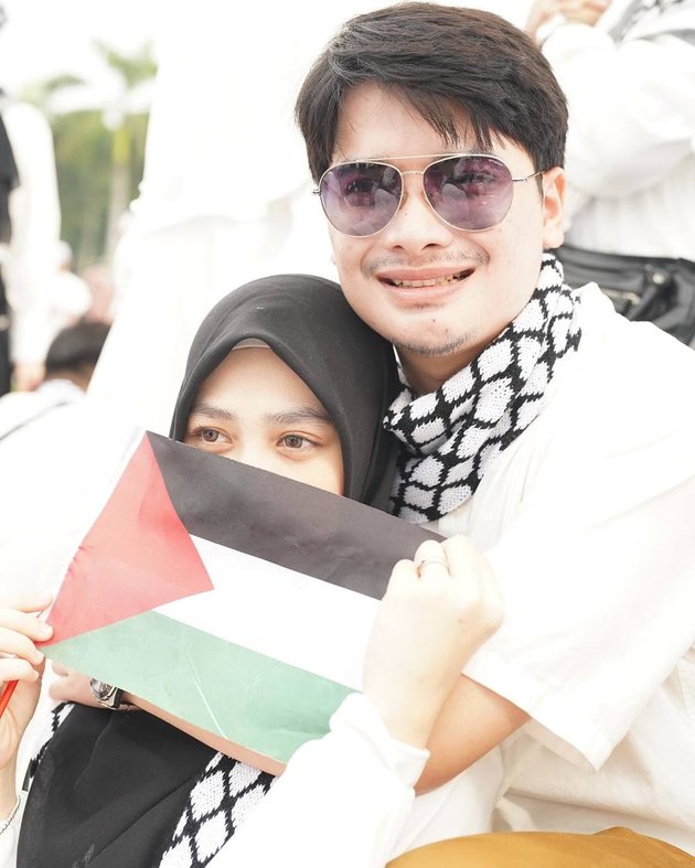 Join the Palestine Defense Action in Monas, Alvin Faiz Shows Intimate Photos with Henny Rahman