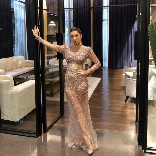 Enthusiastically Participating in Met Gala 2021, Here are 10 Stunning Photos of Jennifer Bachdim Wearing Luxurious Dresses - Equally Glamorous as Hollywood Artists