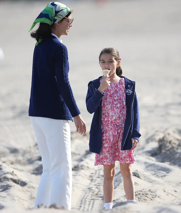 Suri Cruise &amp; Katie Holmes