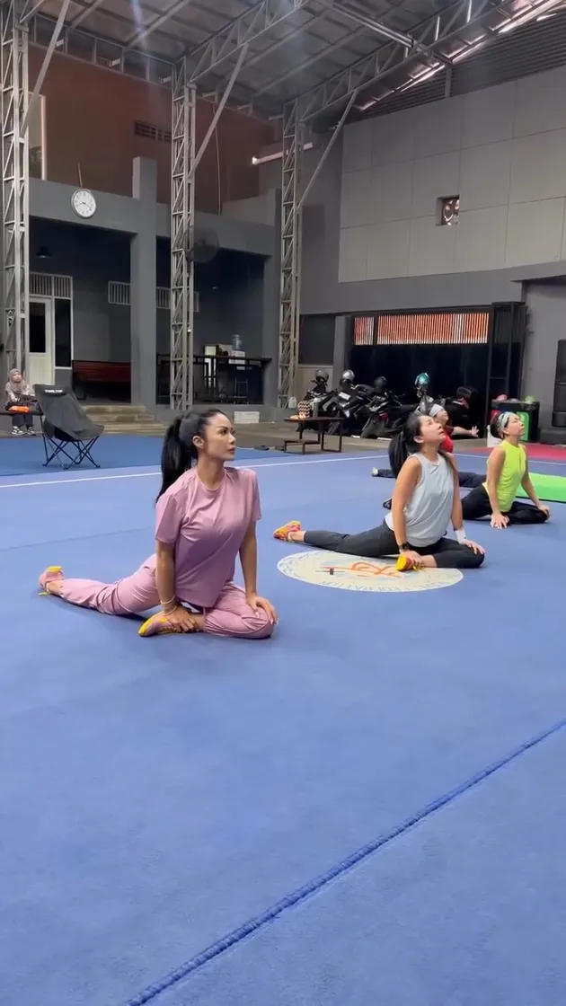 Kris Dayanti pemanasan