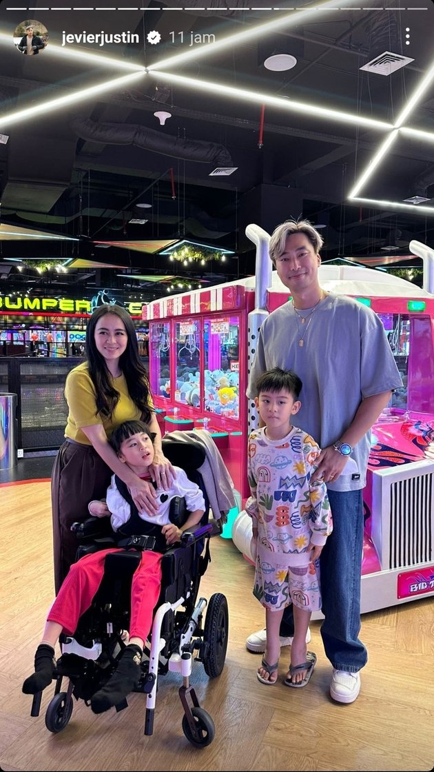 Dreaming of Inclusive Playgrounds for People with Disabilities in Indonesia, Portraits of Jevier Justin and Tiffany Orie Inviting Their Daughter with Cerebral Palsy to Play at the Mall