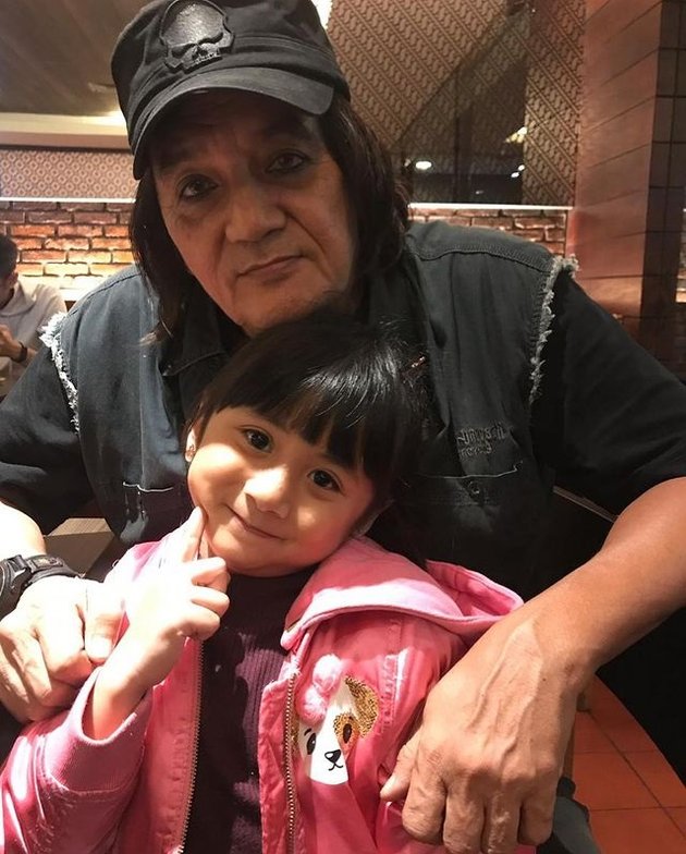 Cute and Adorable, Here are 9 Photos of Shalawa Louie, Actor George Rudy's Grandchild, that Rarely Get Attention