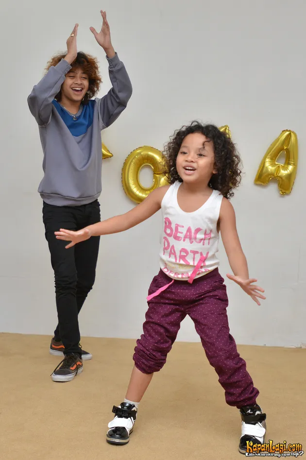 Bastian &amp; Romaria