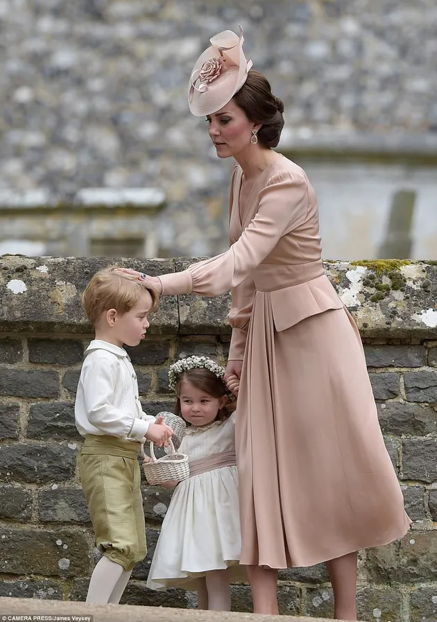 george, charlotte, pippa middleton, kate middleton