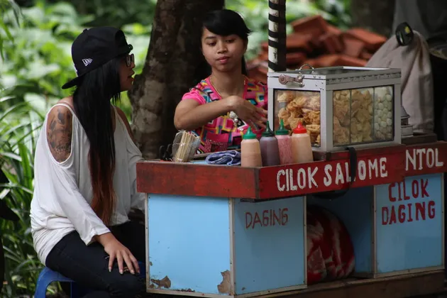foto-foto Restu - penjual cilok bertato di Malang