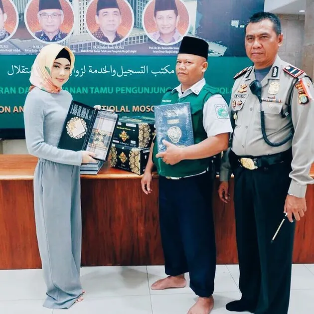 indah dewi pertiwi