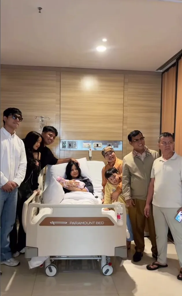 Kakak Ipar Fuji Lahiran