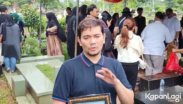 Ibu Sambung Indra Bekti Meninggal Dunia