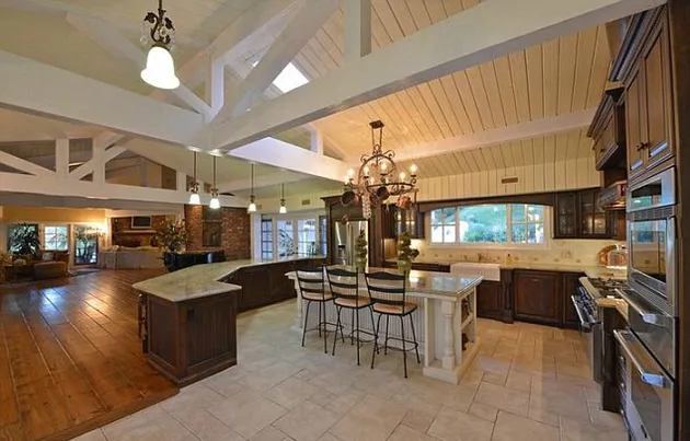 Foto Rumah Miley Cyrus