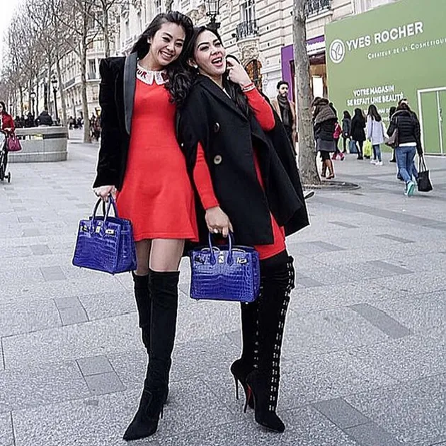 Syahrini &amp; Sosialita Nina Kaginda