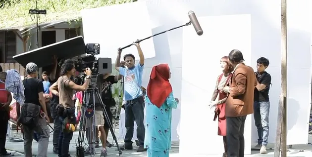 my stupid boss, film my stupid boss, download my stupid boss