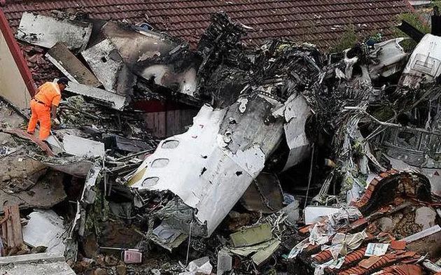 pesawat Hercules jatuh di Medan