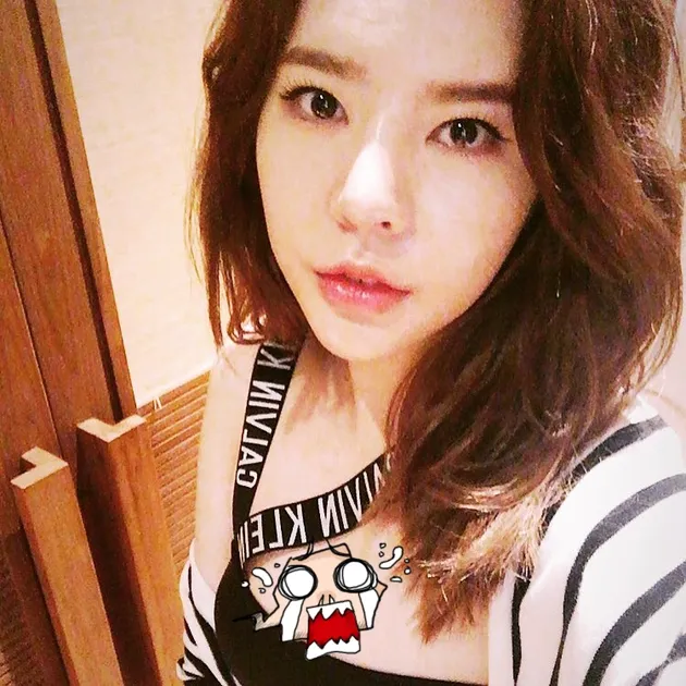 sunny girls generation, sure magazine