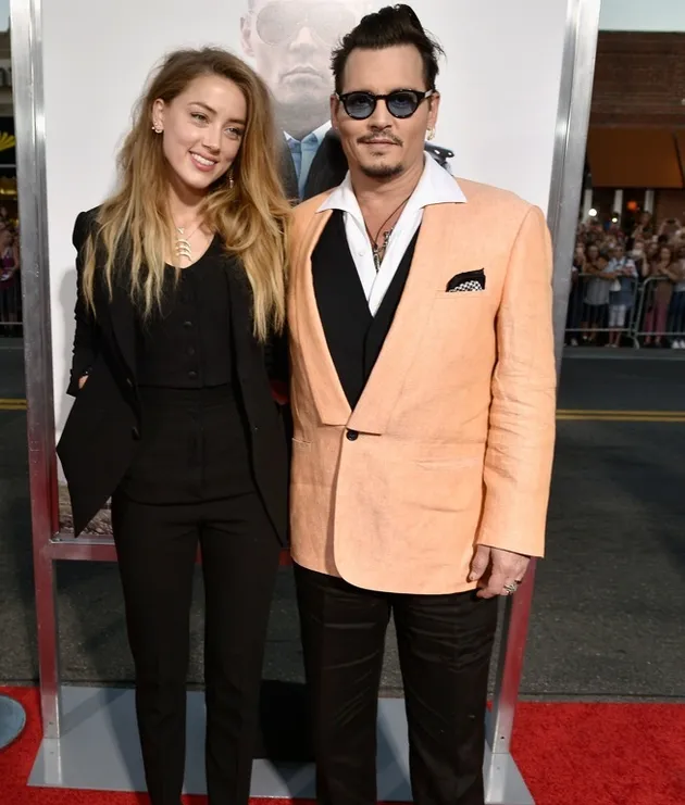 amber heard-johnny depp, johnny depp pukul amber heard, johnny depp cerai dari amber heard