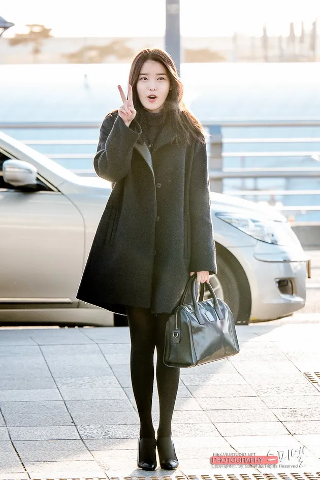 IU