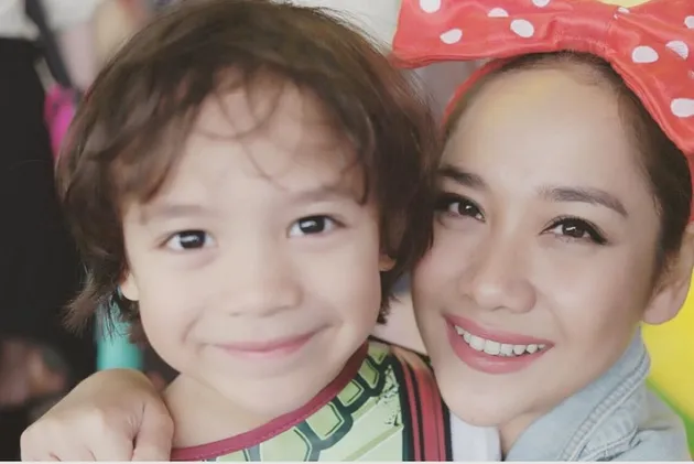 Bunga Citra Lestari - Noah Sinclair