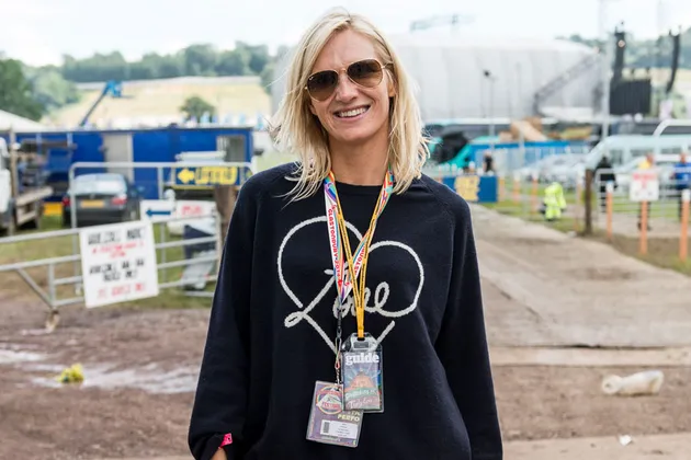 persiapan musisi di Glastonbury