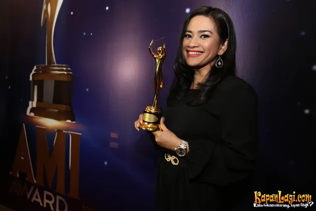 Inilah Wajah-Wajah Sumringah Para Pemenang Gelar AMI Awards 2015