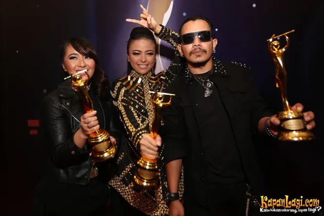 Inilah Wajah-Wajah Sumringah Para Pemenang Gelar AMI Awards 2015