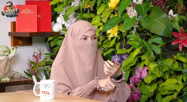 Curhat bahas bukti video CCTV