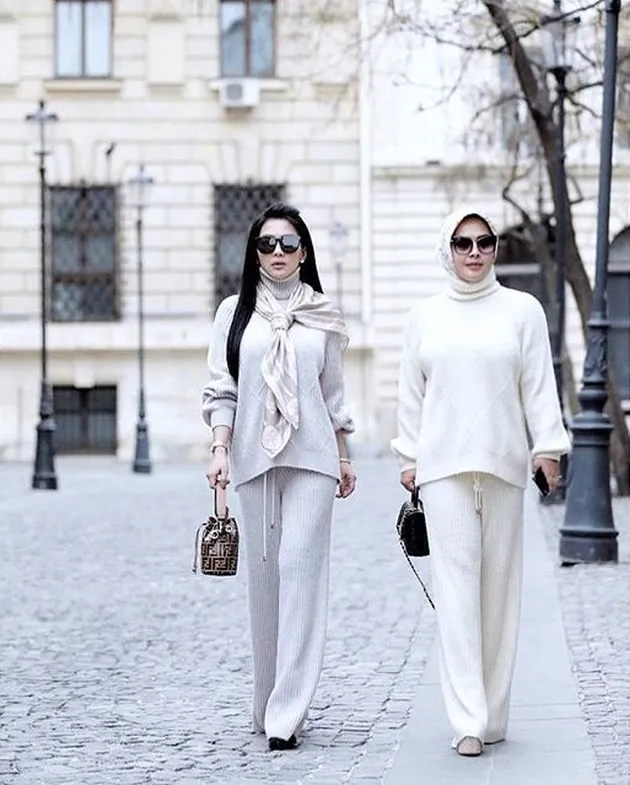 Aisyahrani - Syahrini - Hijab Ramadan