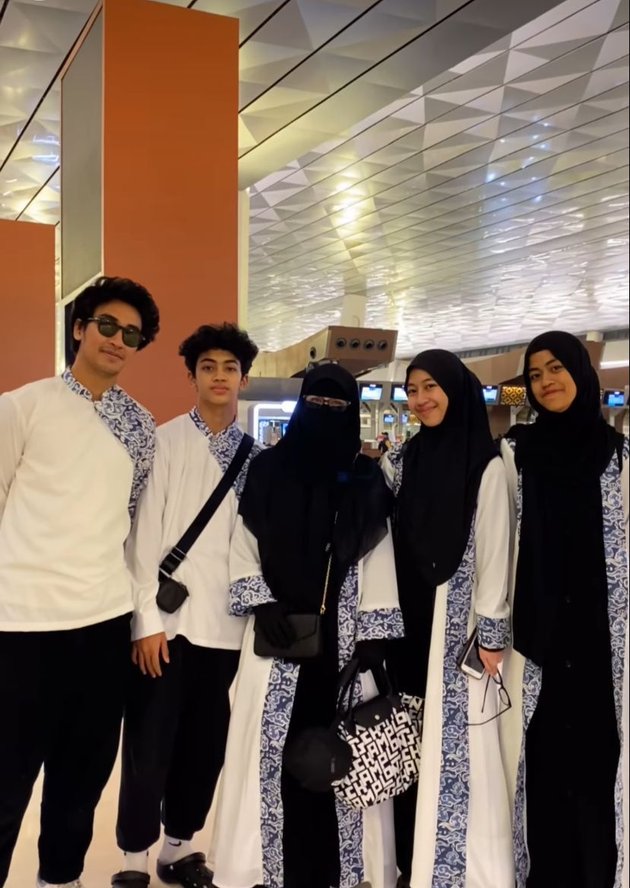 Take a peek at 8 Photos of Adiba Khanza who Made Time for Umrah with Family Before Getting Married