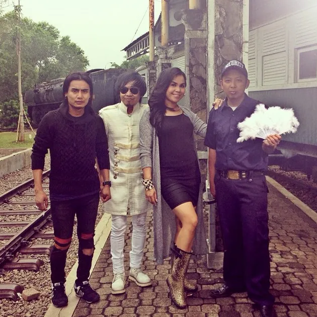 Koleksi Sepatu Melanie Ricardo