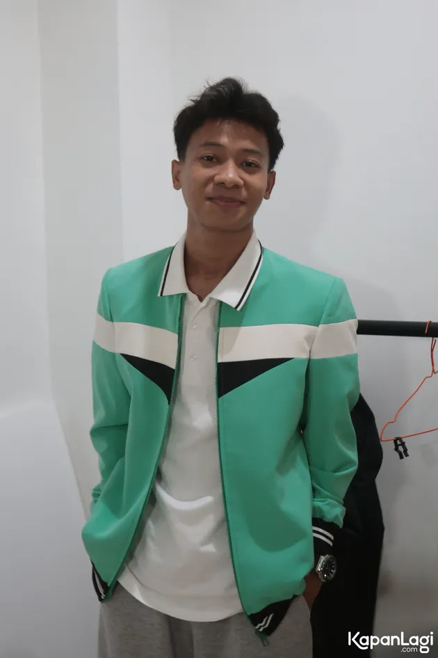 Robi Aryanto pakai jaket
