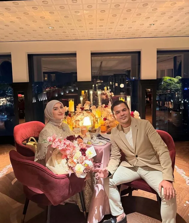 Irish Bella dan Suami rayakan Anniversary Pernikahan