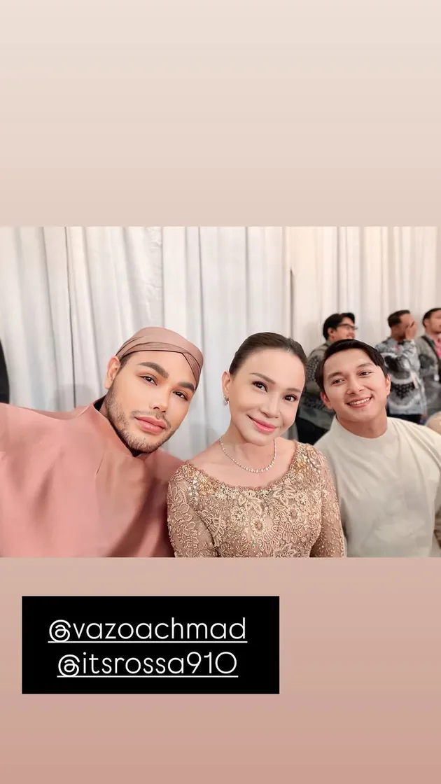 Ivan Gunawan Selfie di Akad Nikah