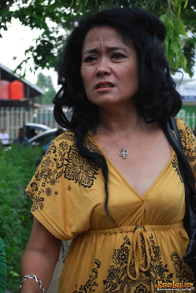 IBU SHEILA MARCIA BERTANDANG KE RUTAN PONDOK BAMBU 