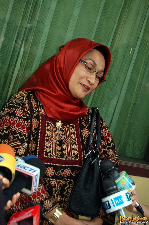 ibu vira yuniar