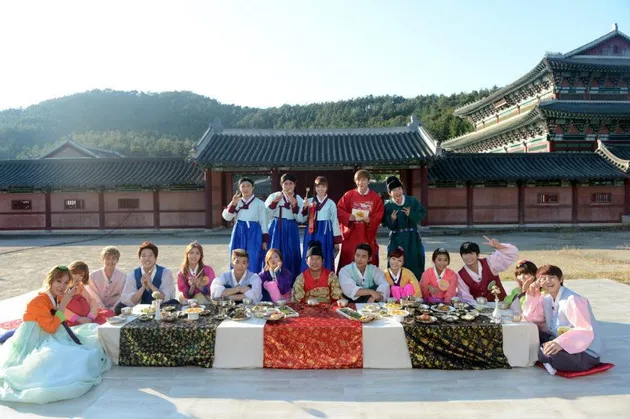 Idol Korea Hanbok