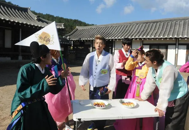 Idol Korea Hanbok