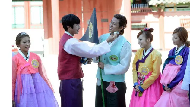 Idol Korea Hanbok