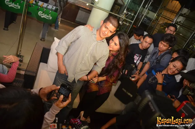 Audy Item dan Iko Uwais