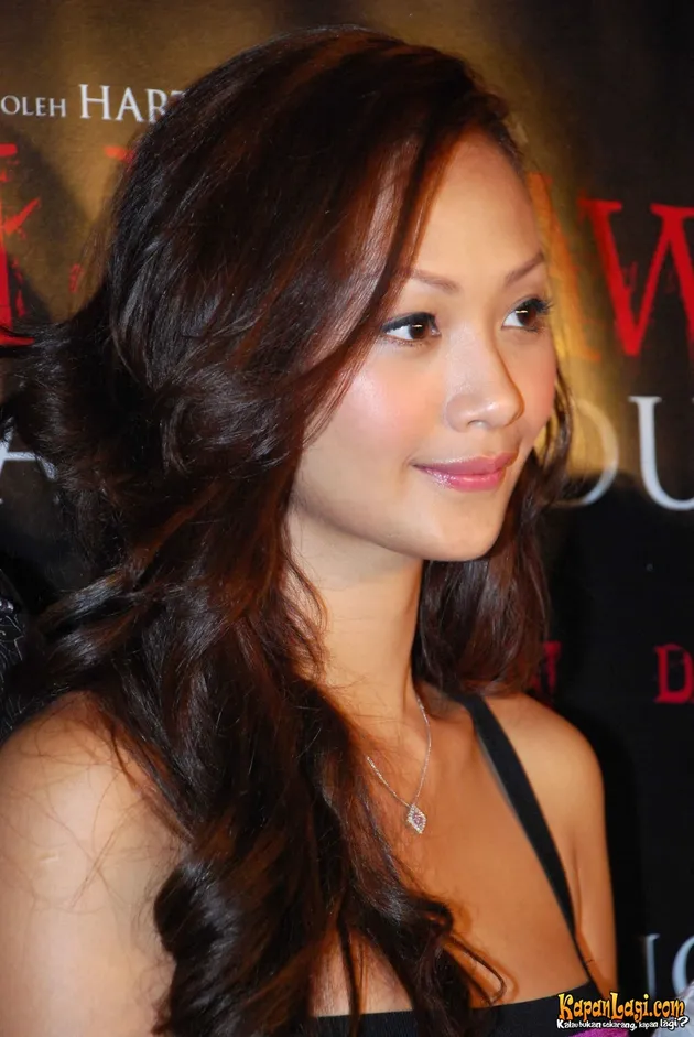 indah kalalo