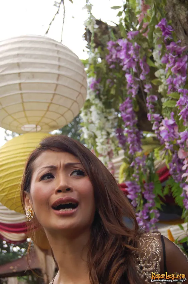 indah kalalo