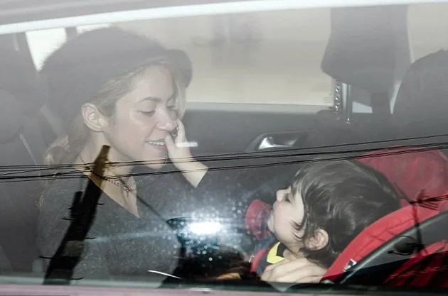 Shakira dan Anaknya