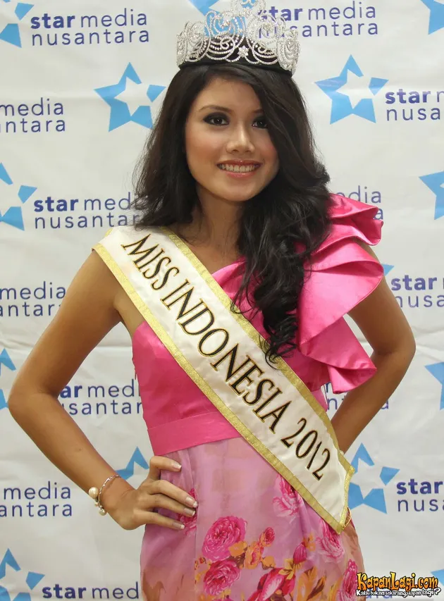 Ines Putri Miss Indonesia 2012