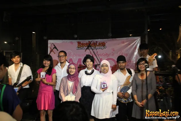 Maliq and D Essentials