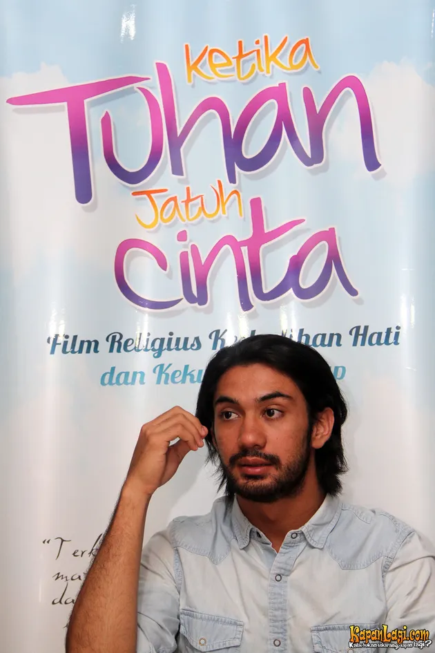 KETIKA TUHAN JATUH CINTA