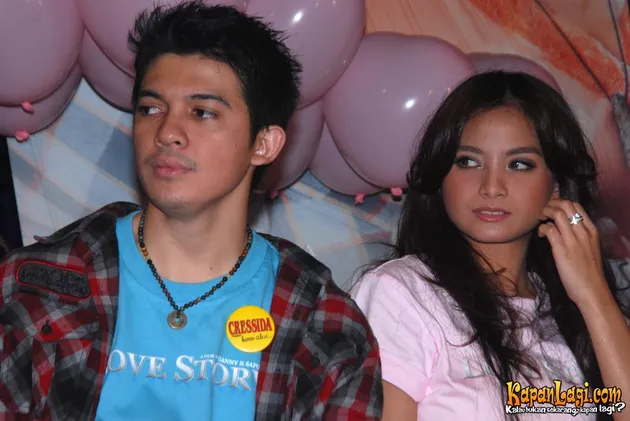 Irwansyah - Acha Septriasa di Planet Hollywood - KapanLagi.com