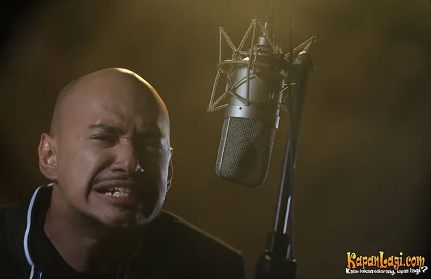 Husein Alatas - \&#039;Menangis Tanpa Air Mata\&#039;