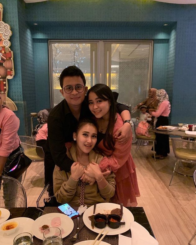 Becoming Controversial, Look at 8 Photos of Ayu Ting Ting and Nanda Fachrizal's Close Relationship, Syifa's Boyfriend That Becomes the Spotlight