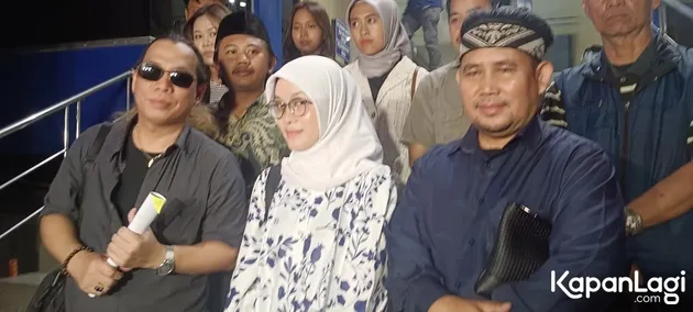 Ayu Chairun Nurisa beri keterangan di Polres