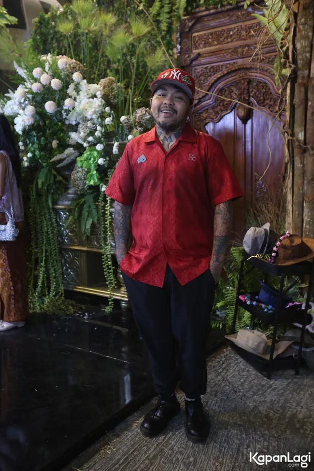 King Abdi kondangan ke Soimah