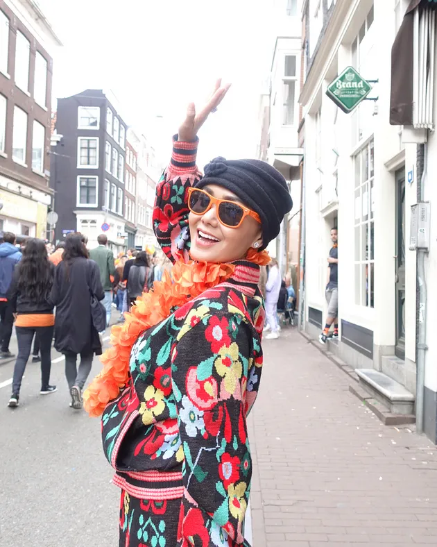 Yuni Shara ke Belanda
