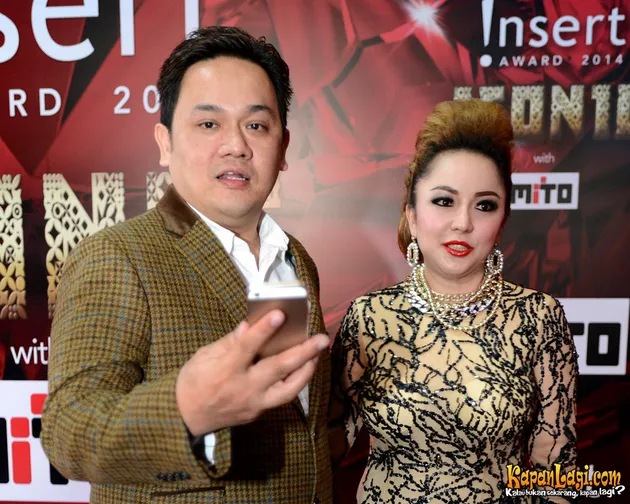 Farhat Abbas dan regina