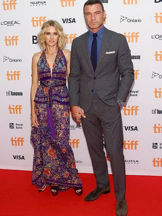 Artis Yang Bersama Tapi Tak Menikah